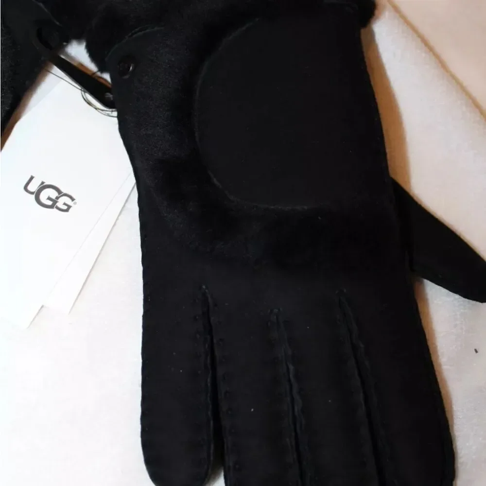 UGG Women’s Spill seam tech enabled suede shearing gloves black NWT $155